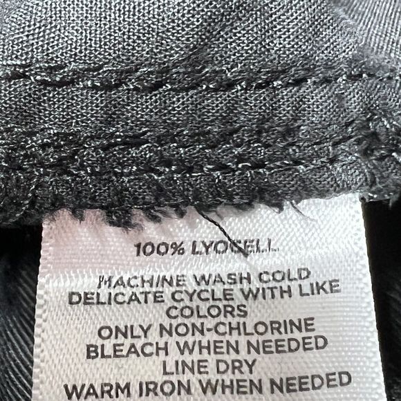 Loft Shorts Womens Large Black Inseam 3” Lyocell Drawstring Pockets Casual 0462 - Picture 10 of 11